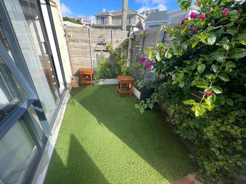 To Let 1 Bedroom Property for Rent in Simons Town Western Cape